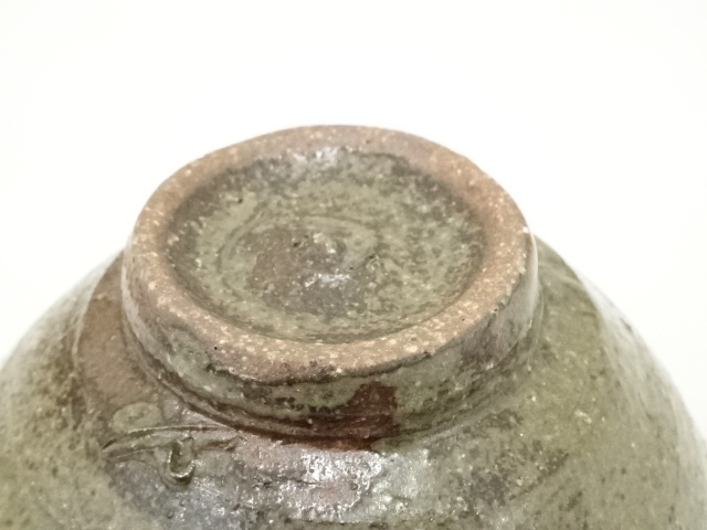 お茶道具 城山 骨董品 工芸品 道具 ] - 道具 山城建司造 勅題笑灰釉茶碗（共箱） | ネットショップ圭